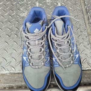 Columbia hiking shoe